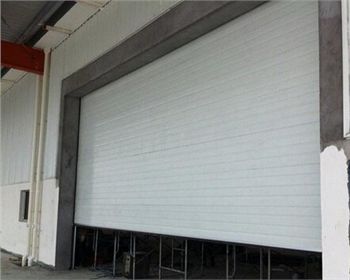 成都工業(yè)提升門